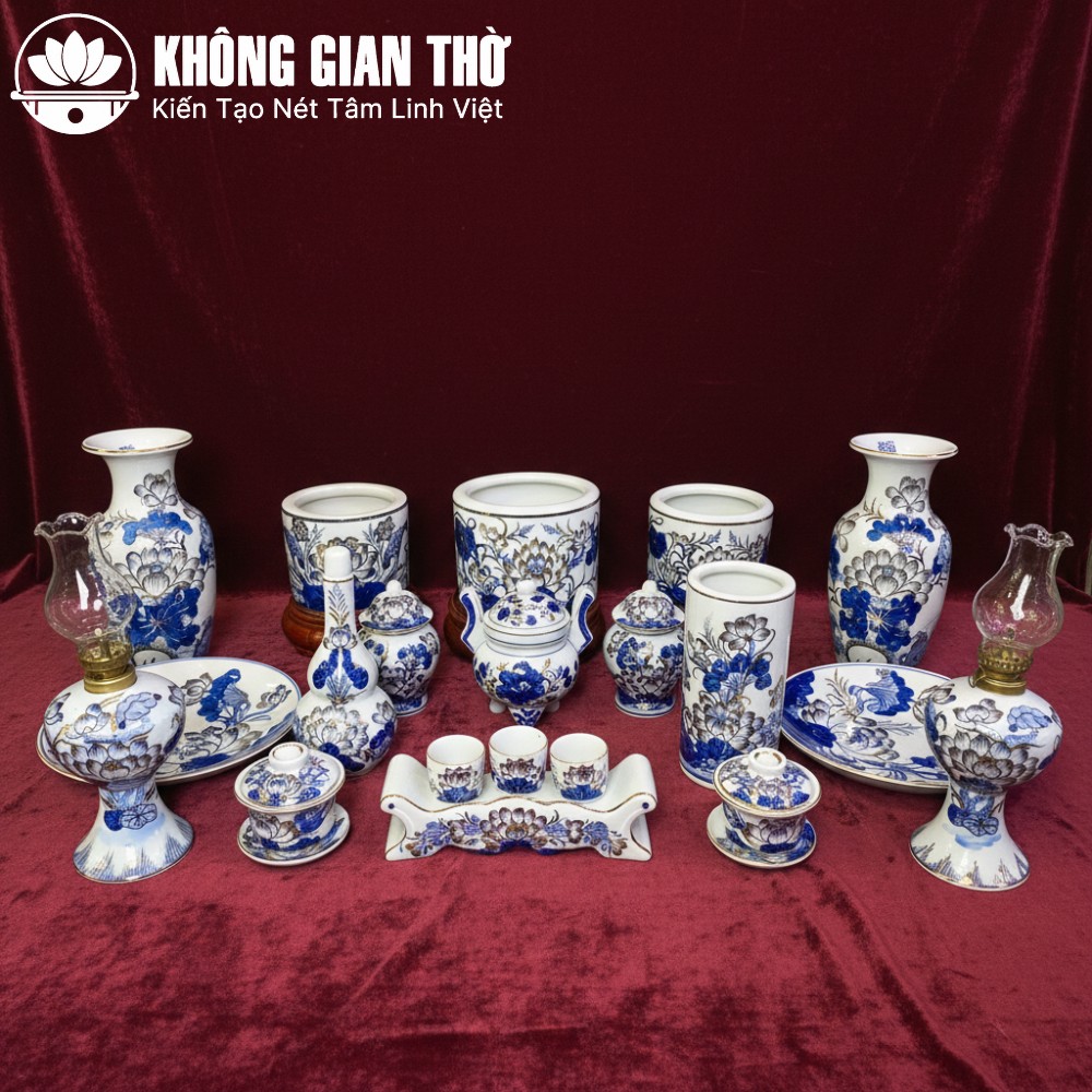Đồ thờ gốm Bát Tràng